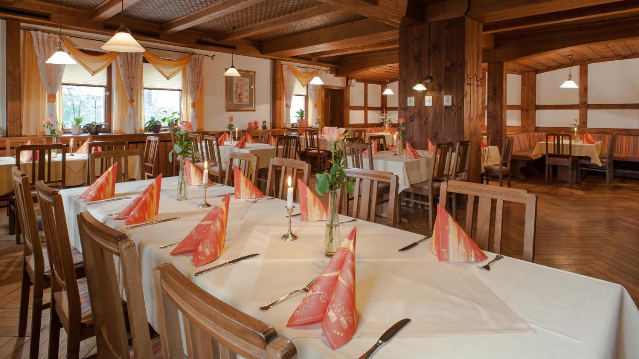 Rödental Gasthof Sauerteig מראה חיצוני תמונה